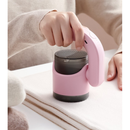 Aparat Pentru Curatat Scame, Par Si Praf,  cu LED, Pentru Diferite Tipuri De Material, Cu Lame Din Otel Inoxidabil, Compartiment de Depozitare, Maner Reglabil, 11x10.5x8.7 cm, Roz