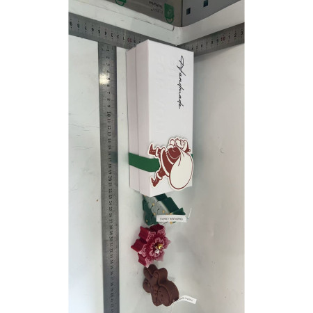 Lumanari Parfumate de Craciun,  GIFT BOX din 3 Lumanari din Ceara de Soia, Model C Brad, Floare, Om de Turta Dulce, 22.5 x 9.5 x 5 cm, Multicolor