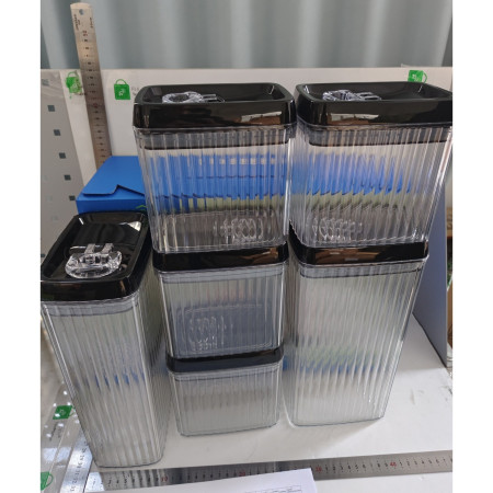 Set 6 Recipiente din Plastic, Cyrax, pentru Alimente/Obiecte, Inchidere Ermetica, Textura Ondulata, 4 x 1.5l, 2 x 3.3l, Transparent