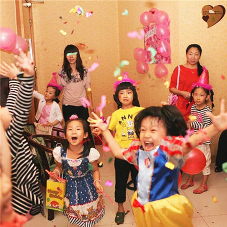 Tub de Confetii, Cyrax, Clasic, 80x5 cm, Confetii Asortate din Plastic, Eliberare prin Rasucire, Multicolor