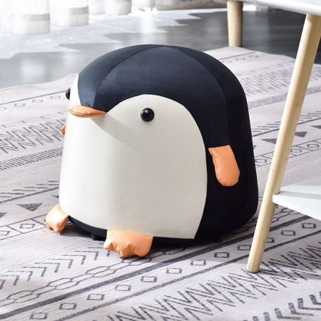 Taburet Pentru Copii, Cyrax, Cadru din Lemn Masiv, 25 x 29 x 29 cm, Perna de Burete Elastica si Maner de Transport, in Forma de Pinguin, Negru