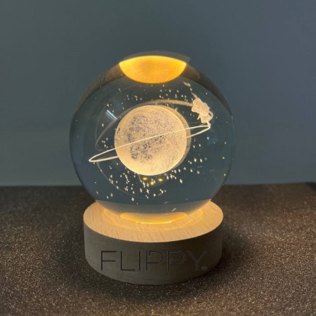 Lampa LED Decorativa,  cu Bila de Cristal cu Diametru 6cm, Model Cer Instelat 3D, Alimentare USB, Suport din Lemn, Lumina Alb Cald