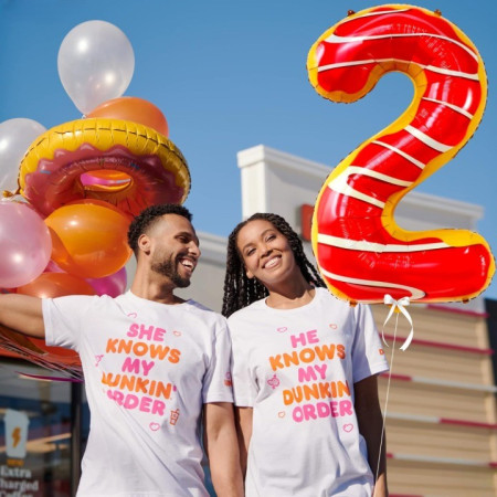 Balon din Folie Metalizata Cyrax, Figurina Cifra, Imprimeu Gogosi, Tema Aniversare 100 cm, Ambalaj Individual, Pai inclus, Umflare cu Aer sau Heliu, Multicolor, Cifra 2