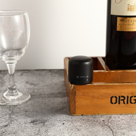 Capac de Etansare a Sticlei de Sampanie, Cyrax, Rotativ, On-Off, Silicon, Reutilizabil, Usor de Depozitat si Folosit, 3.8 x 3.8 x 3.8 cm, Negru