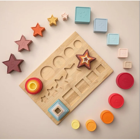 Jucarie Educativa, Cyrax, +12 Luni, Tip Montessori, din Lemn si Silicon, Forme Geometrice Stivuibile, 15 Piese, 27 x 19 cm, Multicolor