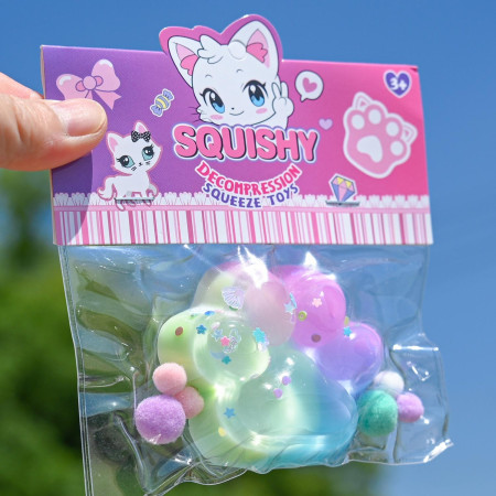 Jucarie Antistres Squishy, Cyrax, Labuta de Pisica Squeeze Toys, cu Revenire Lenta, 7.5 cm, Model 270521, Multicolor