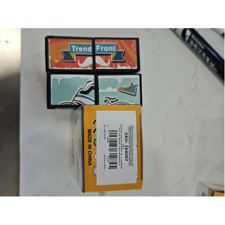 Jucarie Interactiva, Cyrax, Magic Cube, Puzzle, Diferite Forme, Anti-stress, 8 x 8 x 3  cm, Multicolor