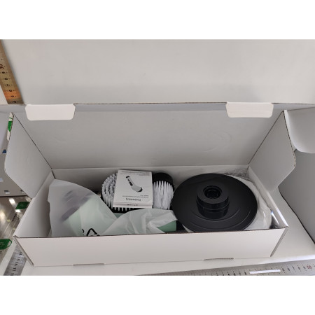 Perie Electrica de Curatare,  pentru Gresie, Baie, Bucatarie, 25x20x9.5 cm, cu 6 Capete, Maner Extensibil Detasabil 84-127cm, Incarcare USB-Type C, Rotire 360 de Grade, 3000 mAh, Culoare: Verde