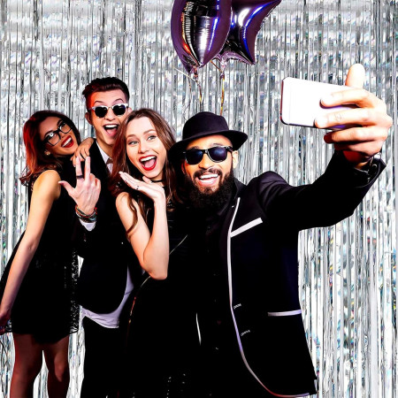 Perdea Franjurata, Cyrax, Model Decor Petrecere, pentru Fundal de Poze, Amenajare Colorata a Petrecerii, Dimensiune 100x200 cm, Argintiu