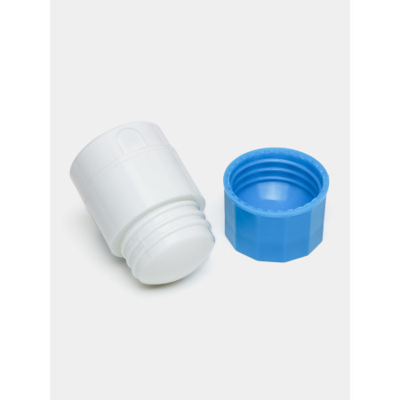 Cutie Pastile Multifunctionala,  4 in 1, Pahar Apa, Taiere, Sfaramare, Depozitare, Compact, ABS cu Lama din Inox, Alb/Albastru, 8.7x6.2x4.1 cm