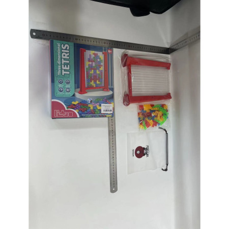 Joc de inteligenta Tetris puzzle tangram Cyrax, 70 de piese multicolore, 3D, montessori, interactiv, din plastic, zar inclus, sac depozitare piese, varsta peste 6 ani, 23 x 19.8 x 5 cm, cadru rosu