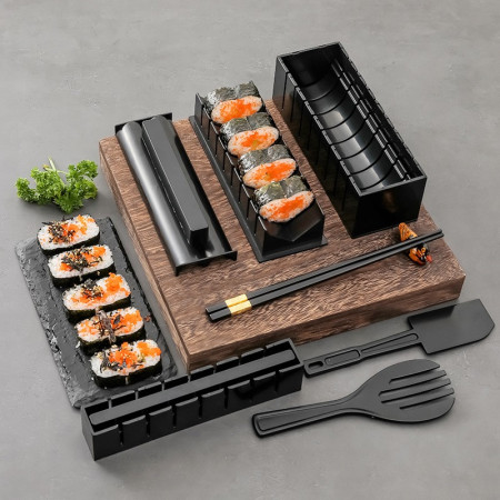Set ustensile pentru facut sushi Cyrax, 10 piese, forma inima inclus, 3 forme clasice, extensibil, finisaj lucios, material ABS, curatare usoara, negru