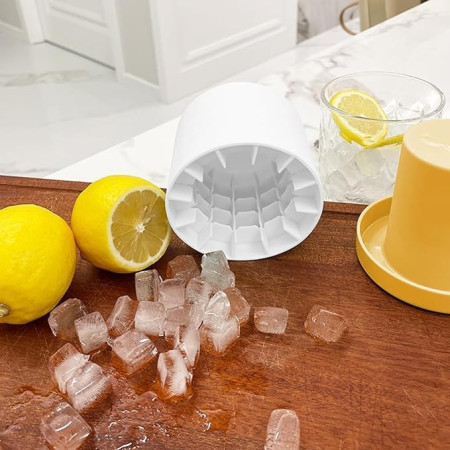 Tava de Gheata din Silicon cu Capac, Cyrax, Forma de Gheata pentru Racirea Bauturilor, in Forma de Pahar, Silicon fara BPA, Cuburi de Gheata, 9x8.5x8 cm, Galben