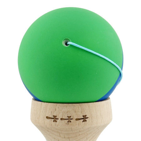 Kendama X Originala, Profesionala, Cyrax, Cupe Mari KING SIZE V3, Rubber Grip, Gaura in Baza, Rulment Metalic, din lemn 18 cm, Ata 62/65 cm, M Verde/Albastru/Verde