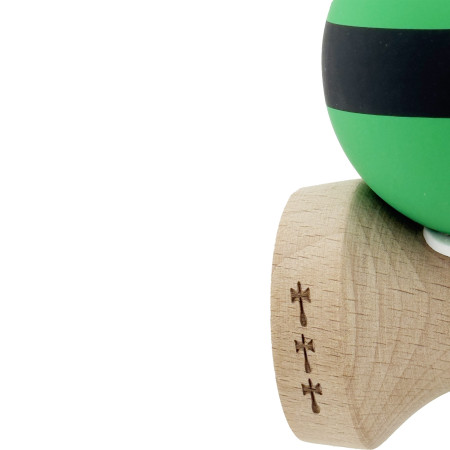 Kendama X Originala, Profesionala, Cyrax, Cupe Mari KING SIZE V3, Rubber Grip, Gaura in Baza, Rulment Metalic, din lemn 18 cm, Ata 62/65 cm, M Bicolor Verde Dublu/Negru