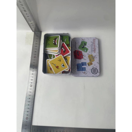 Jucarie Pentru Copii Montessori Cyrax, Cub din Lemn, Asamblare Fete, 64 de Carti Distractive, pentru Baieti si Fete, Varsta +3 ani, Educativ, Cutie din Aluminiu, 13.5 x 4 x 9 cm, multicolor