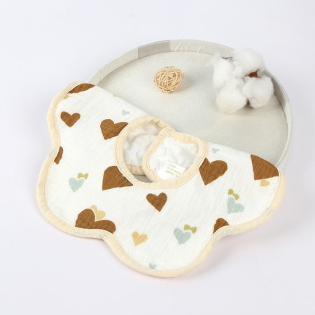 Baveta Tip Floare, Cyrax, din Bumbac, pentru Copii 0-12 Luni, Rezistenta la apa, cu Capse, Model cu Inimioare, 26 x 29 cm, Maro
