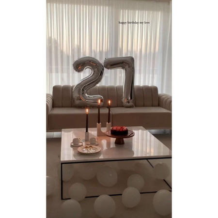 Balon din Folie Metalizata, Cyrax, Figurina Cifra, Tema Aniversare 80 cm, Ambalaj Individual, Pai inclus, Umflare cu Aer sau Heliu, Argintiu, Cifra 2