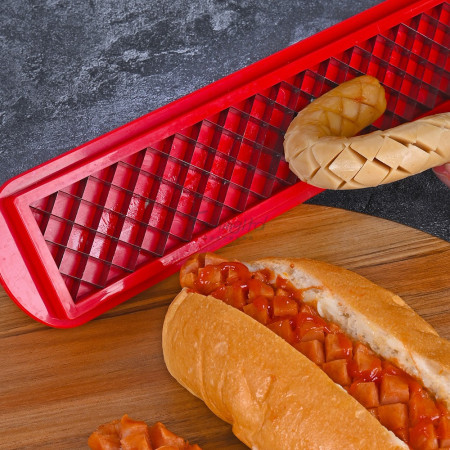 Feliator manual pentru hot-dog Cyrax, crestare carnati si hot-dog, manual, potrivit pentru gratar, 29.5 x 6.5 cm, din inox si ABS, rosu