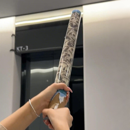 Tub de Confetii, Cyrax, Money, 60x5 cm, Confetii Asortate Model Dolari, Eliberare prin Rasucire, Multicolor