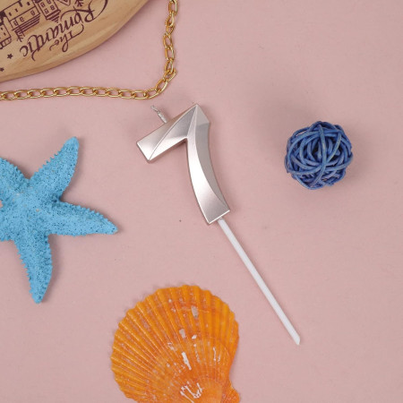 Lumanare Cifra 7, Cyrax, Model Diamond, 5 x 3.4 cm, Argintiu